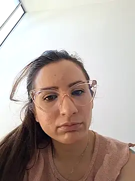 vanessabrown  online show from June 27, 2026, 4:35 pm