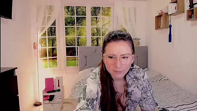 vanessabrown  online show from June 16, 2026, 3:56 pm