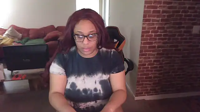 Snapshot of EntitledMistress chatting on December 17, 2024, 7:37 pm EntitledMistress online show from December 17, 2024, 7:37 pm