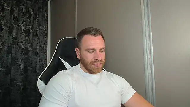 Thori92 online show from June 14, 2026, 1:34 pm