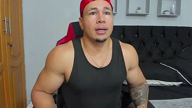 tyler hank01 online show from July 4, 2026, 9:37 am