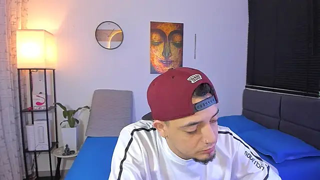 alejandro calderon1 online show from June 4, 2026, 3:55 am