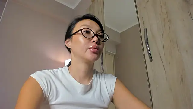 keiko hot online show from June 9, 2026, 3:18 am