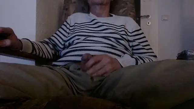 Cordt27 online show from April 14, 2026, 1:21 am