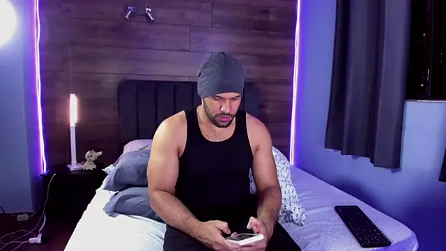anthonylatynxd online show from June 15, 2026, 1:28 am