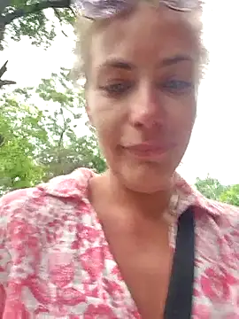 Snapshot of Keli_Jessi chatting on June 26, 2026, 4:02 pm Keli Jessi online show from June 26, 2026, 4:02 pm