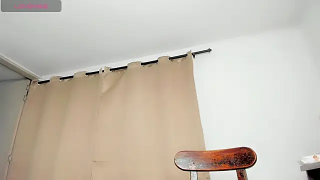 Snapshot of Genesis_Sandoval chatting on March 6, 2026, 10:16 pm Genesis Sandoval online show from March 6, 2026, 10:16 pm