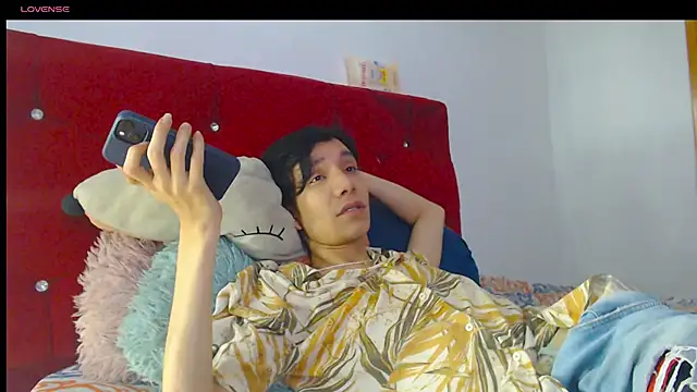 LAICK 01 online show from April 22, 2026, 12:28 am