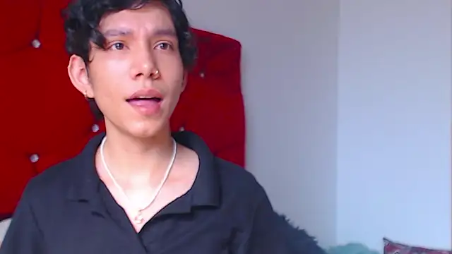 LAICK 01 online show from March 14, 2026, 9:32 pm