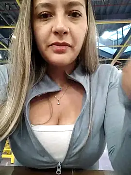 alana 69 online show from June 25, 2026, 10:59 pm