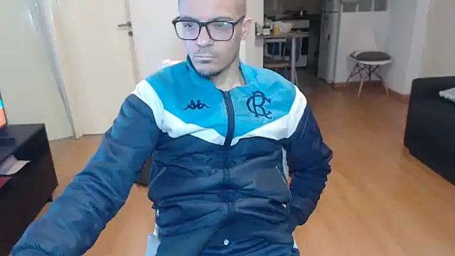 guachin hunk online show from June 10, 2026, 3:30 am