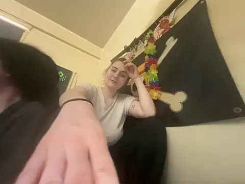 Snowbunnycake 131 online show from February 9, 2026, 2:15 pm