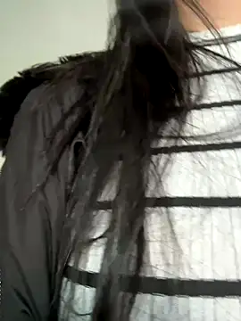 Snapshot of WHAAATTTTTTTTTT chatting on December 18, 2025, 2:21 pm WHAAATTTTTTTTTT online show from December 18, 2025, 2:21 pm