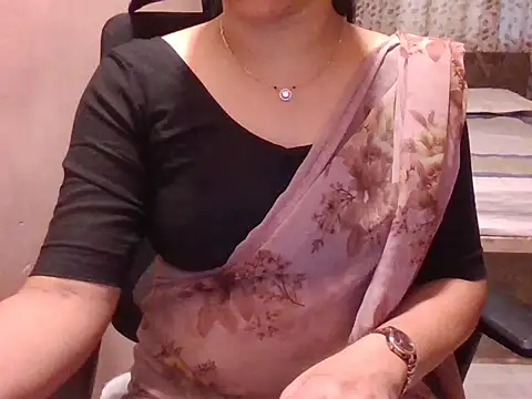 Pinky 4 online show from May 8, 2026, 6:06 am