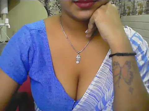 LovingPihu online show from June 11, 2026, 5:26 am