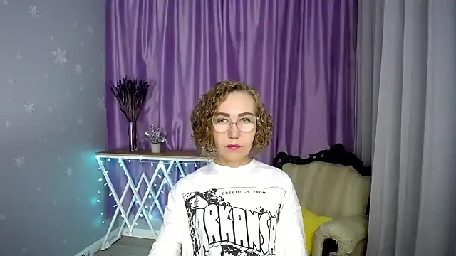 queen a n i online show from June 29, 2026, 8:54 am