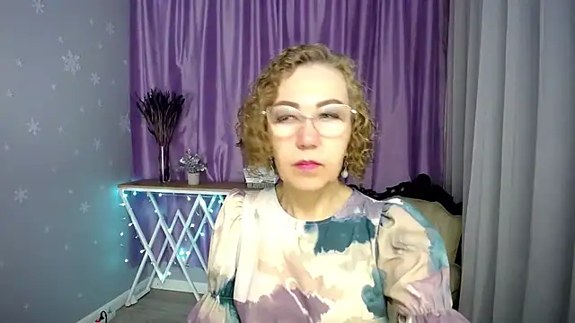 queen a n i online show from June 20, 2026, 5:56 am