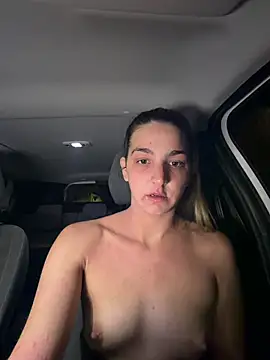 DoriDeluxe66 online show from June 11, 2026, 8:39 pm