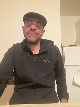 slim1976006 online show from May 1, 2026, 1:32 am