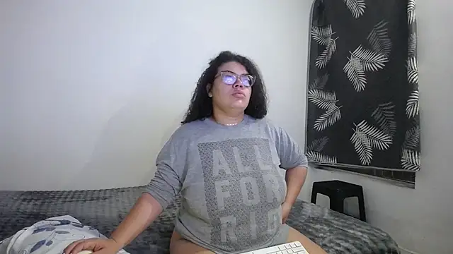 Snapshot of mabigomez00 chatting on June 20, 2026, 9:14 am mabigomez00 online show from June 20, 2026, 9:14 am