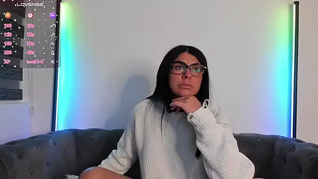 BiancaCruzzz online show from May 16, 2026, 7:13 pm