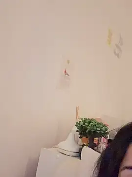 Prettylilgirll online show from June 26, 2026, 1:17 pm