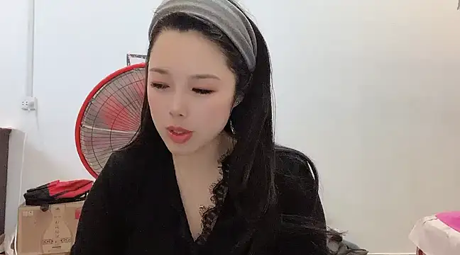 kk lele online show from February 20, 2025, 5:12 am