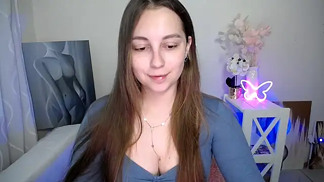 SweetPrincess  online show from May 26, 2026, 5:38 am