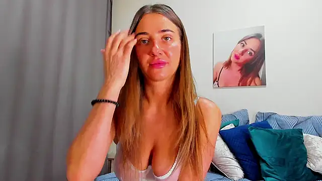 Squishy Goddess online show from June 8, 2026, 1:39 am