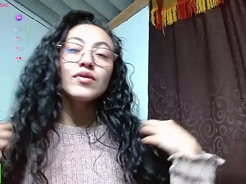 Olivia Bright online show from June 30, 2026, 12:54 am