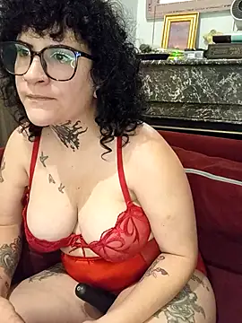 callmelouve online show from December 19, 2025, 6:10 pm