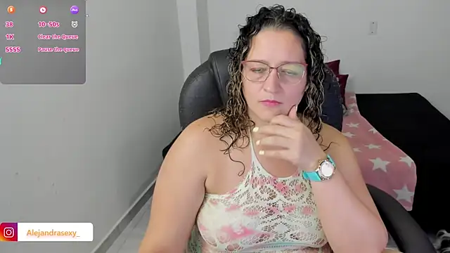 alejandra milf  online show from June 19, 2026, 8:25 pm