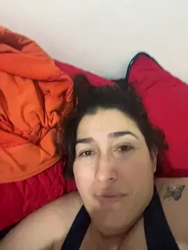 andreaisis2 online show from July 5, 2026, 5:14 am