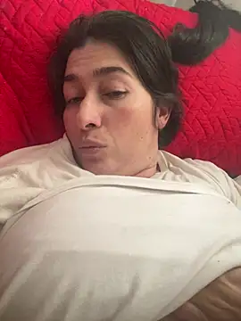 andreaisis2 online show from July 3, 2026, 8:37 pm