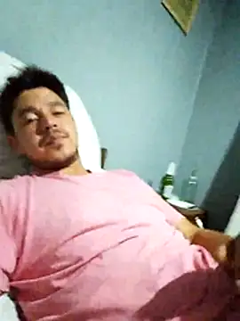 Snapshot of 12pf chatting on March 4, 2026, 4:53 am 12pf online show from March 4, 2026, 4:53 am