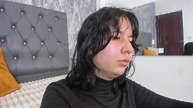 Snapshot of Lia_sarahi chatting on February 25, 2026, 11:43 am Lia sarahi online show from February 25, 2026, 11:43 am