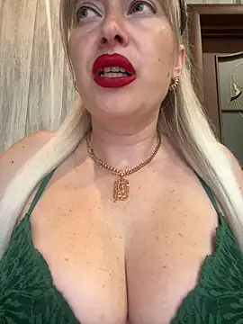 Kittenforyou online show from June 17, 2026, 12:48 pm