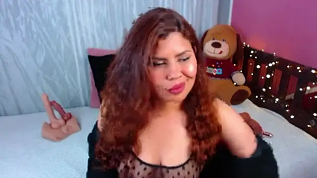 Queenamazon1 online show from June 16, 2026, 9:15 pm