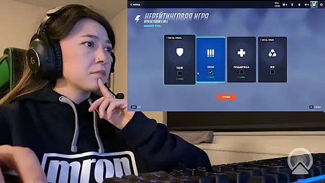 chibi moon  online show from April 5, 2026, 7:42 pm