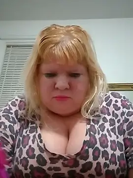 JemJensen30 online show from June 3, 2026, 4:46 am