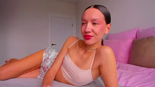 bestfootfetish online show from June 15, 2026, 8:25 am