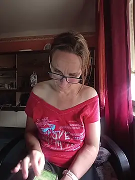 Dettybitch40 online show from June 9, 2026, 2:40 pm