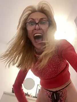 adella13 online show from December 22, 2024, 10:17 am