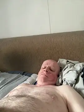 locallad88 online show from April 14, 2026, 4:01 pm