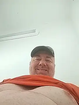 lawndad79 online show from February 12, 2026, 9:58 pm