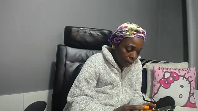Shaniko89 online show from June 6, 2026, 12:43 pm