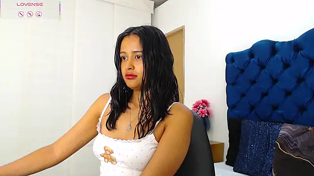 Lili666  online show from June 23, 2026, 3:37 am