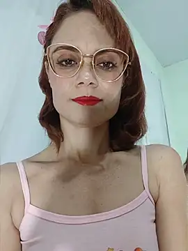 Meganlola online show from May 28, 2026, 4:31 am