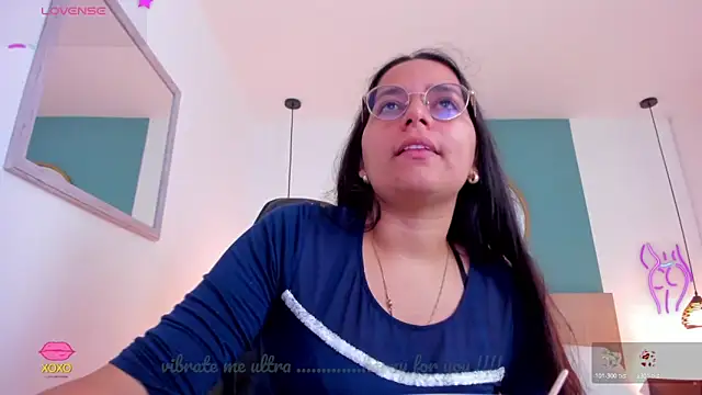 lucy blue28 online show from June 18, 2026, 1:05 pm