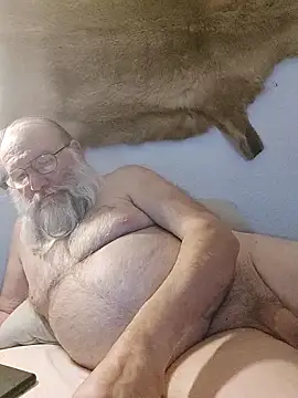SexySantaC online show from May 17, 2026, 9:48 pm